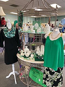 DISCOVERY SHOP IS THINKING SPRING!