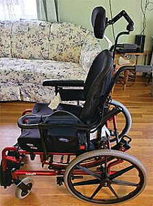 INVACARE SOLARA 3G TRANSPORT WHEELCHAIR