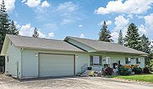 DREAMING OF LIVING IN THE COUNTRY?