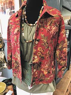 THERE'S A HINT OF FALL AT DISCOVERY SHOP!