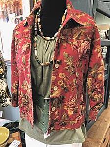 THERE'S A HINT OF FALL AT DISCOVERY SHOP!