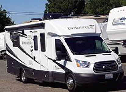 MOTORHOME LIKE NEW!