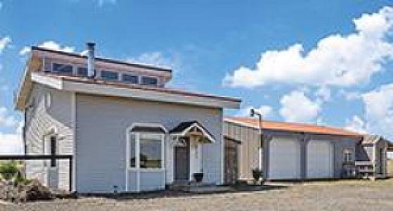 COUNTRY CHARM MEETS MODERN COMFORT