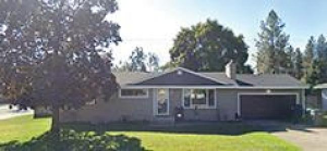 NEW LISTING! RANCHER IN THE MEAD SCHOOL DISTRICT