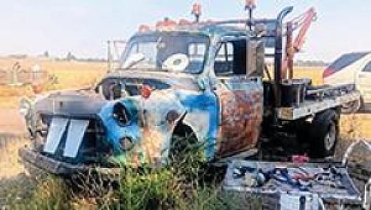 HILLYARD'S FAMOUS "TOW MATER"