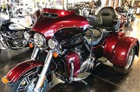 2015 HARLEY-DAVIDSON TRI GLIDE ULTRA CLASSIC MOTORCYCLE