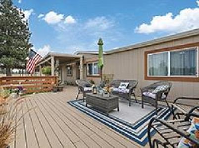 HORSE READY! 5.56 ACRE RETREAT IN DEER PARK