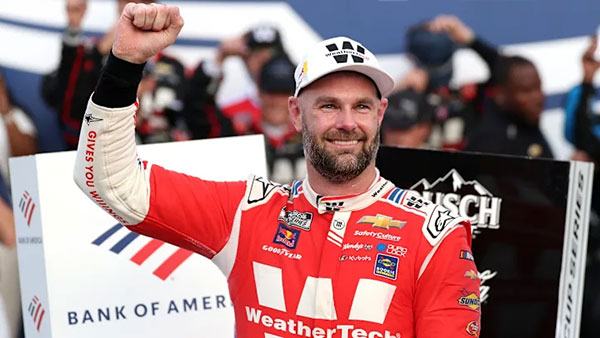 Shane van Gisbergen triumphs at Sonoma for third 'Cup' win of 2025