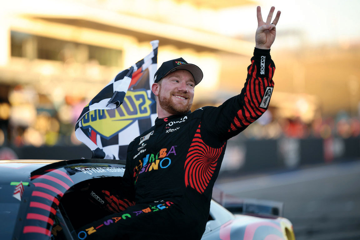 Reddick Claims Record Third Straight Victory at COTA